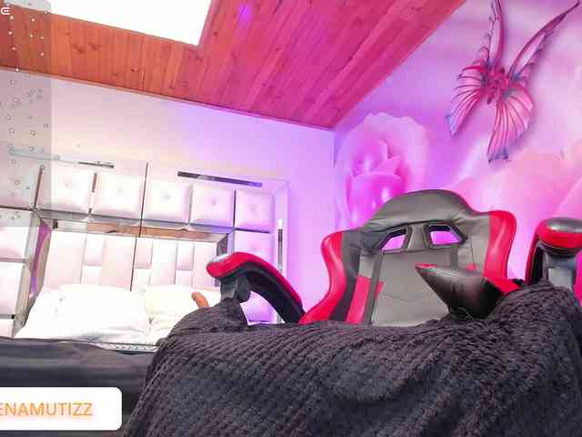 Yelena-mutiz webcam