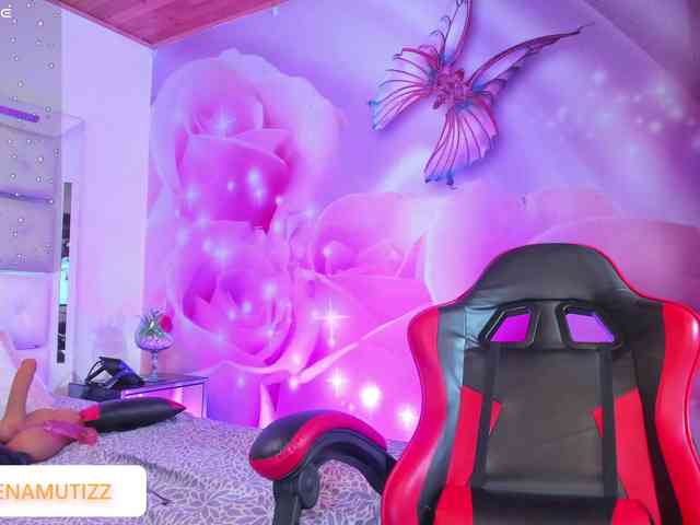 Yelena-mutiz webcam