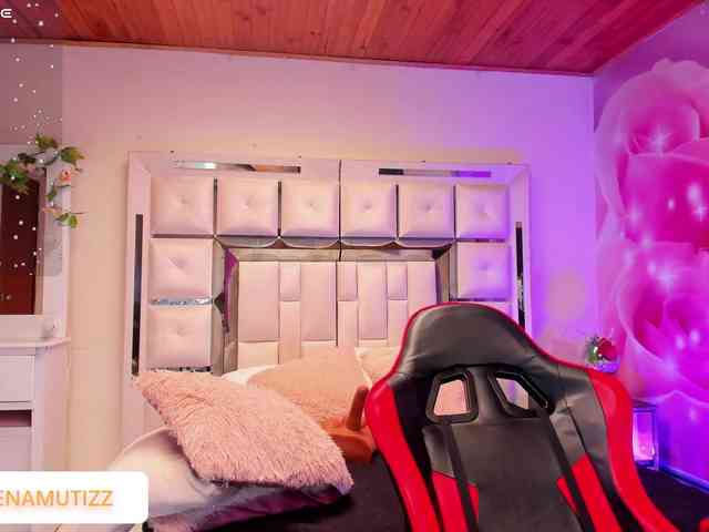 Yelena-mutiz webcam