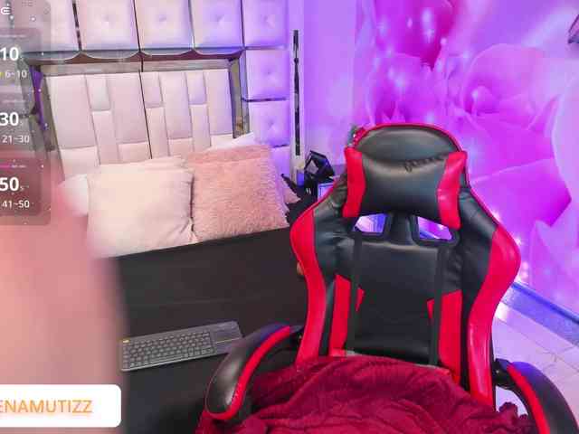 Yelena-mutiz webcam
