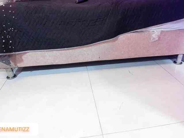 Yelena-mutiz webcam