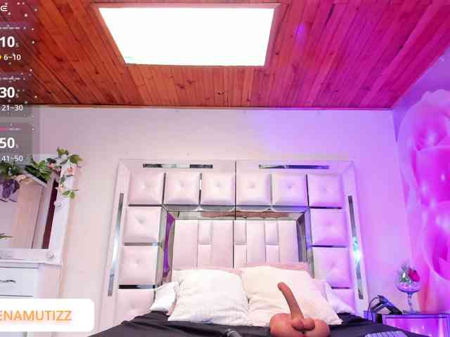 Yelena-mutiz webcam