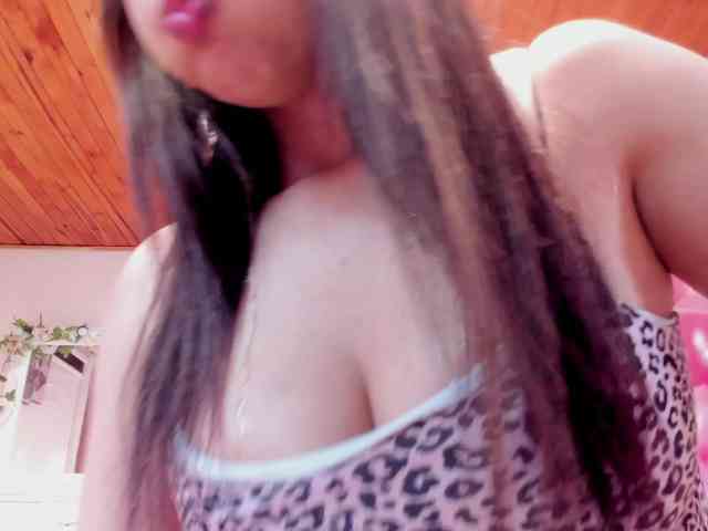 Yelena-mutiz webcam