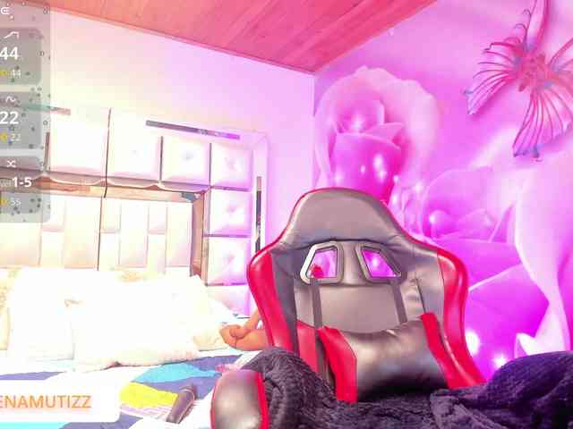 Yelena-mutiz webcam