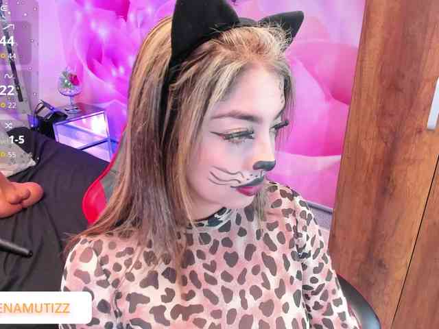 Yelena-mutiz webcam