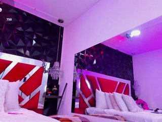 AnnieSanz Porn Show