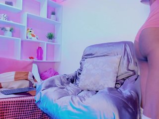 AnnieSanz Porn Show