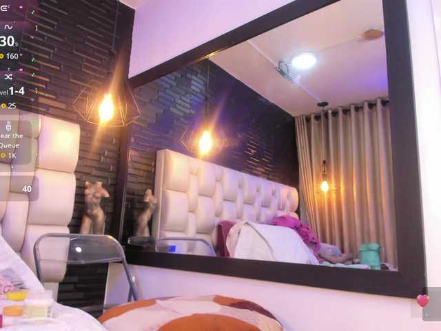 AnnieSanz's BongaCams show and profile