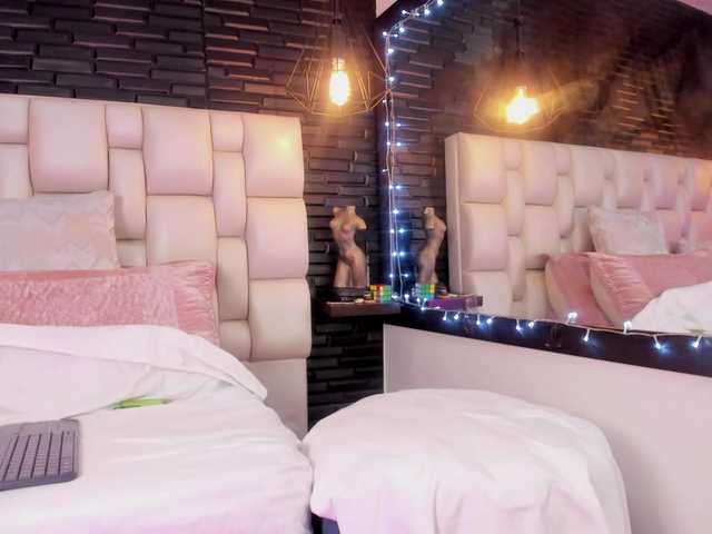 AnnieSanz's BongaCams show and profile