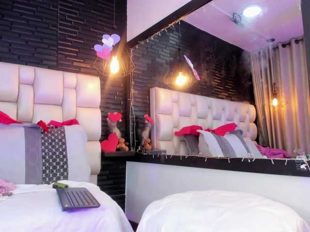 AnnieSanz's BongaCams show and profile