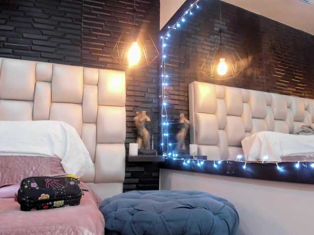 AnnieSanz's BongaCams show and profile