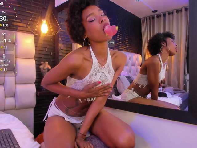 AnnieSanz's BongaCams show and profile