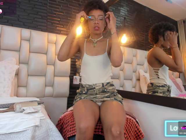 AnnieSanz's BongaCams show and profile