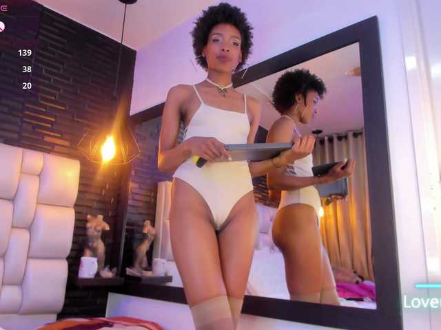 AnnieSanz's BongaCams show and profile