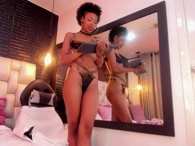 AnnieSanz's BongaCams show and profile