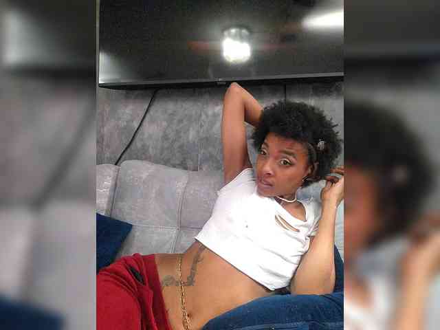 AnnieSanz webcam