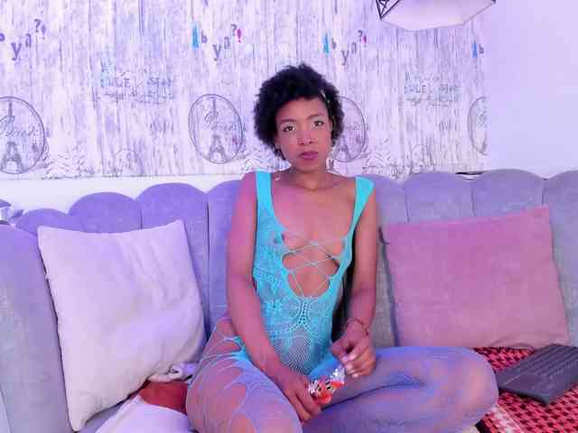 AnnieSanz webcam