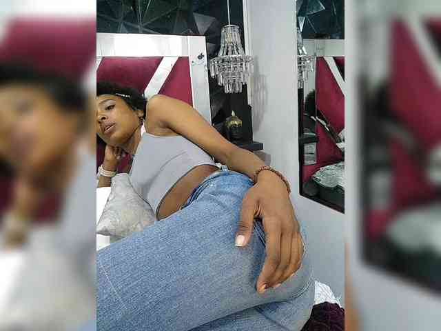 AnnieSanz webcam