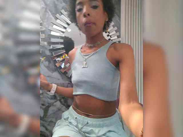 AnnieSanz webcam