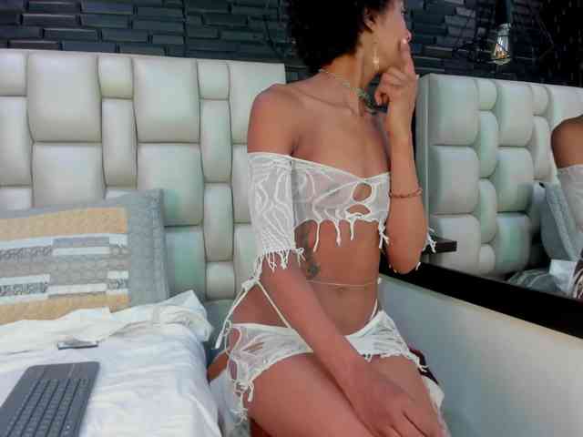 AnnieSanz webcam