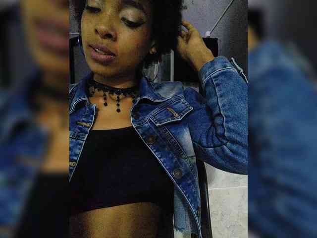 AnnieSanz webcam