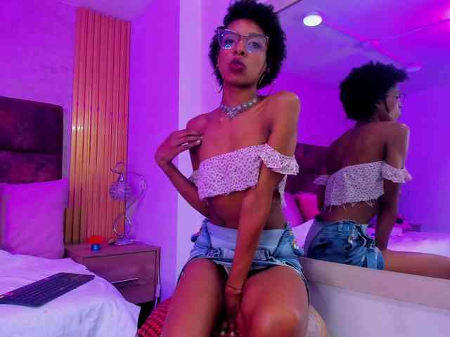 AnnieSanz webcam
