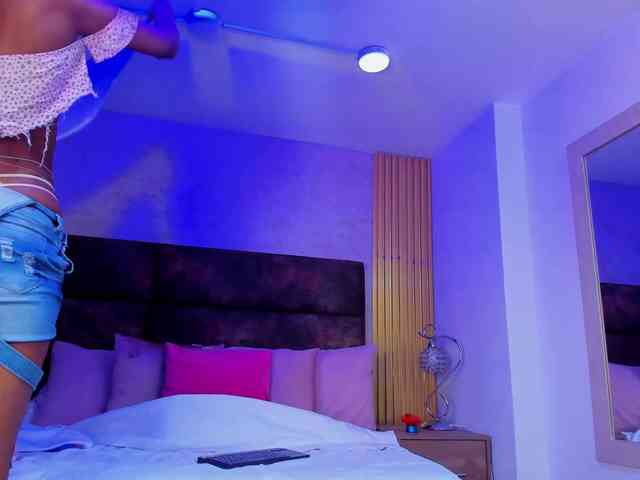 AnnieSanz webcam