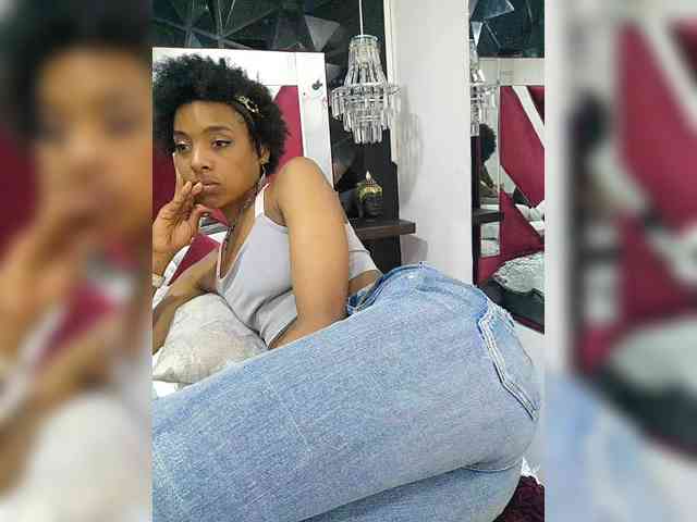 AnnieSanz webcam