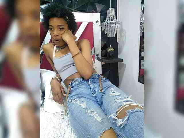 AnnieSanz webcam
