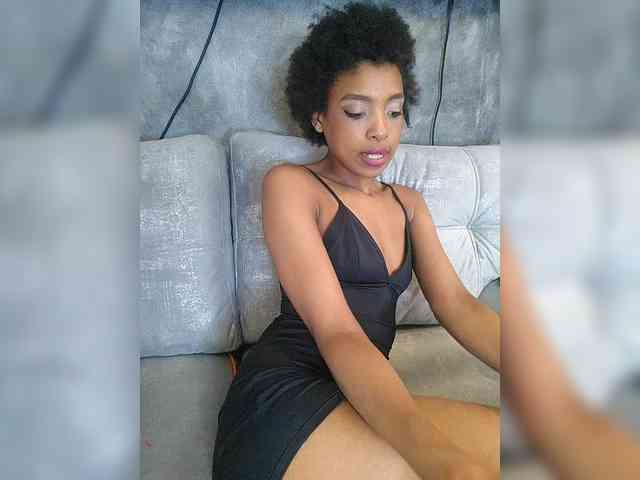 AnnieSanz webcam
