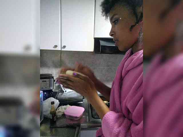 AnnieSanz webcam