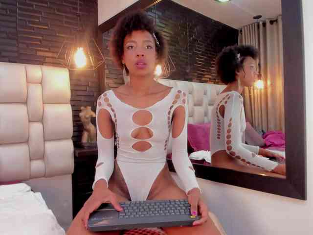 AnnieSanz webcam