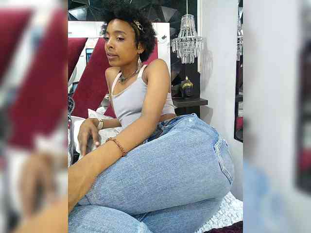 AnnieSanz webcam