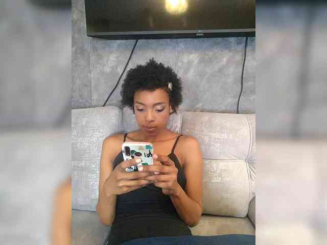 AnnieSanz webcam
