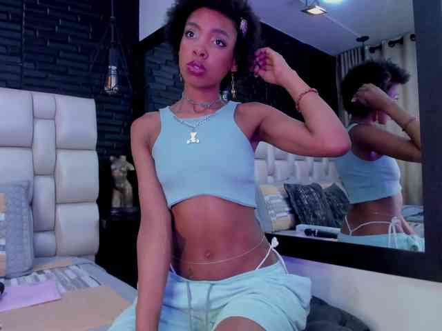 AnnieSanz webcam