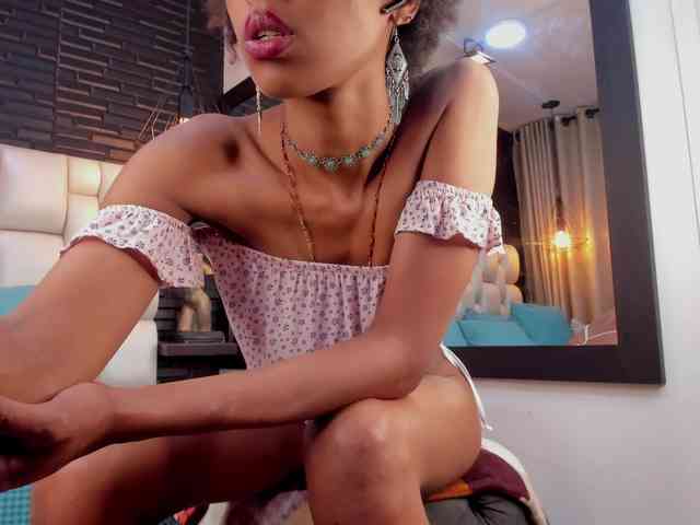 AnnieSanz webcam