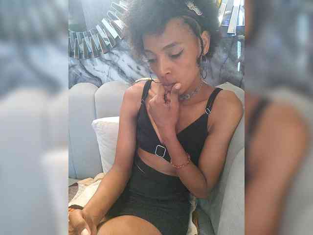 AnnieSanz webcam