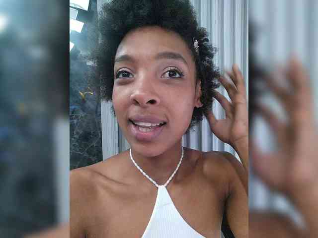 AnnieSanz webcam