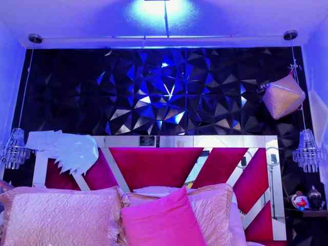 AnnieSanz webcam