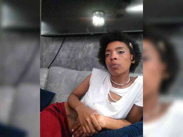 AnnieSanz webcam