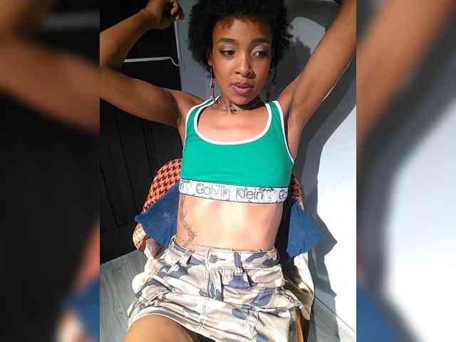 AnnieSanz webcam