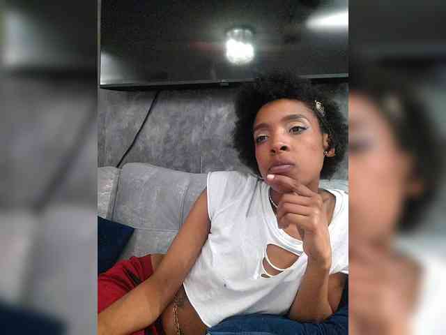 AnnieSanz webcam