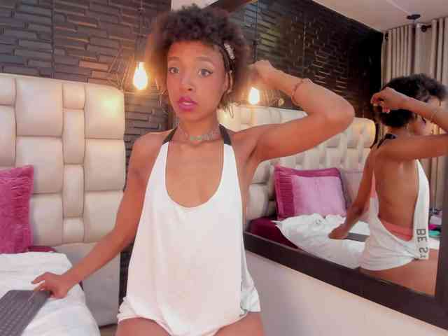 AnnieSanz webcam
