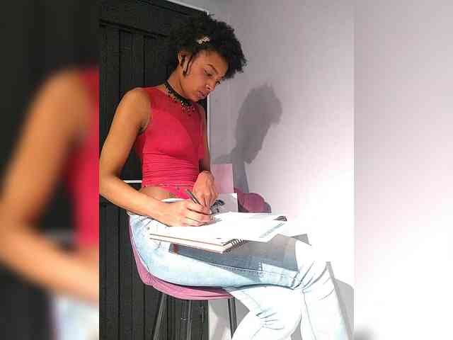 AnnieSanz webcam