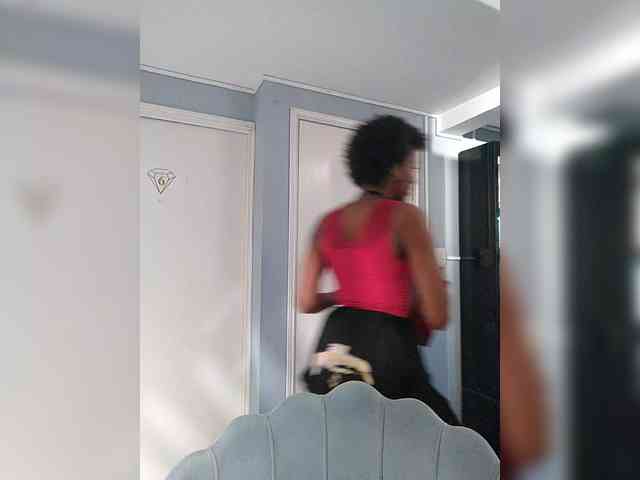 AnnieSanz webcam