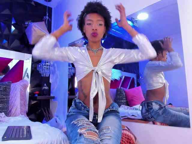 AnnieSanz webcam