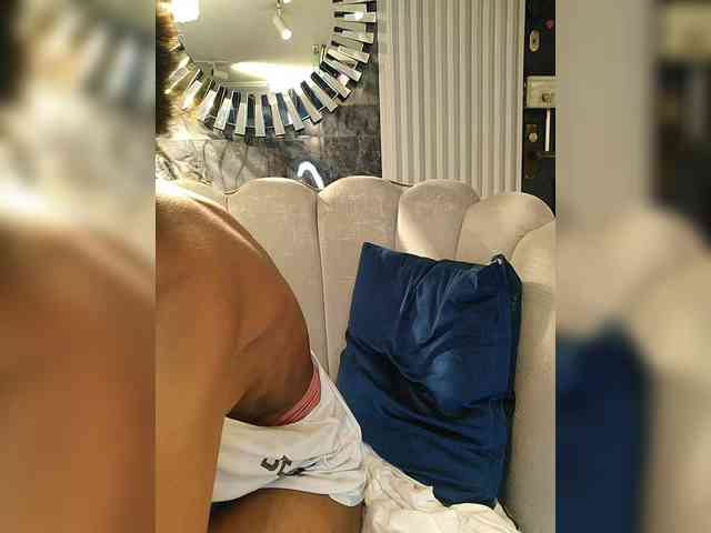 AnnieSanz webcam