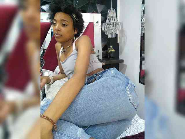 AnnieSanz webcam