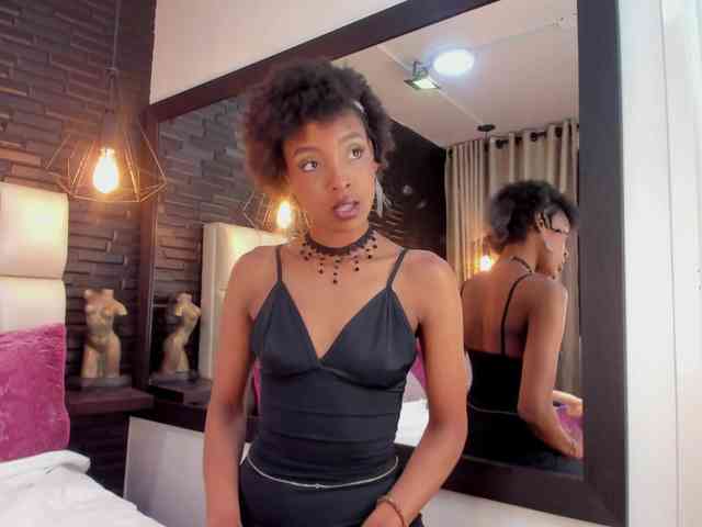 AnnieSanz webcam