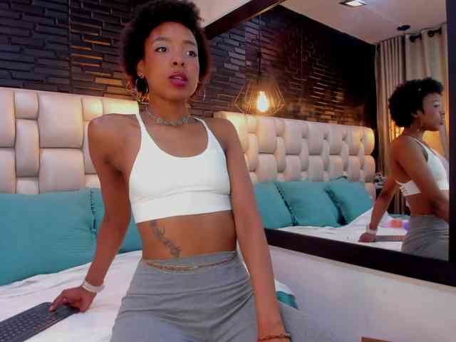 AnnieSanz webcam